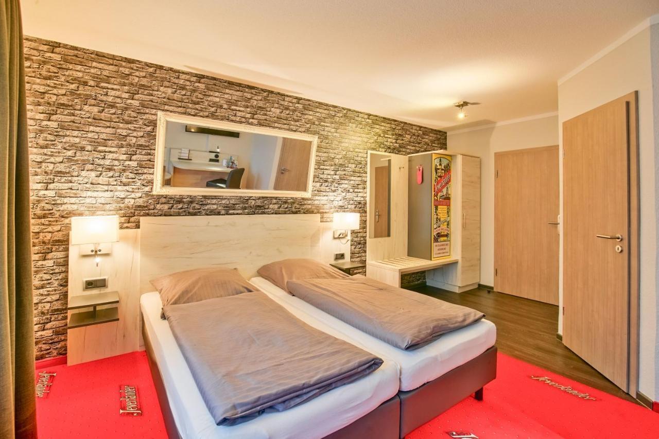 Hotel Im Schuetzenhof, Jever Exteriör bild