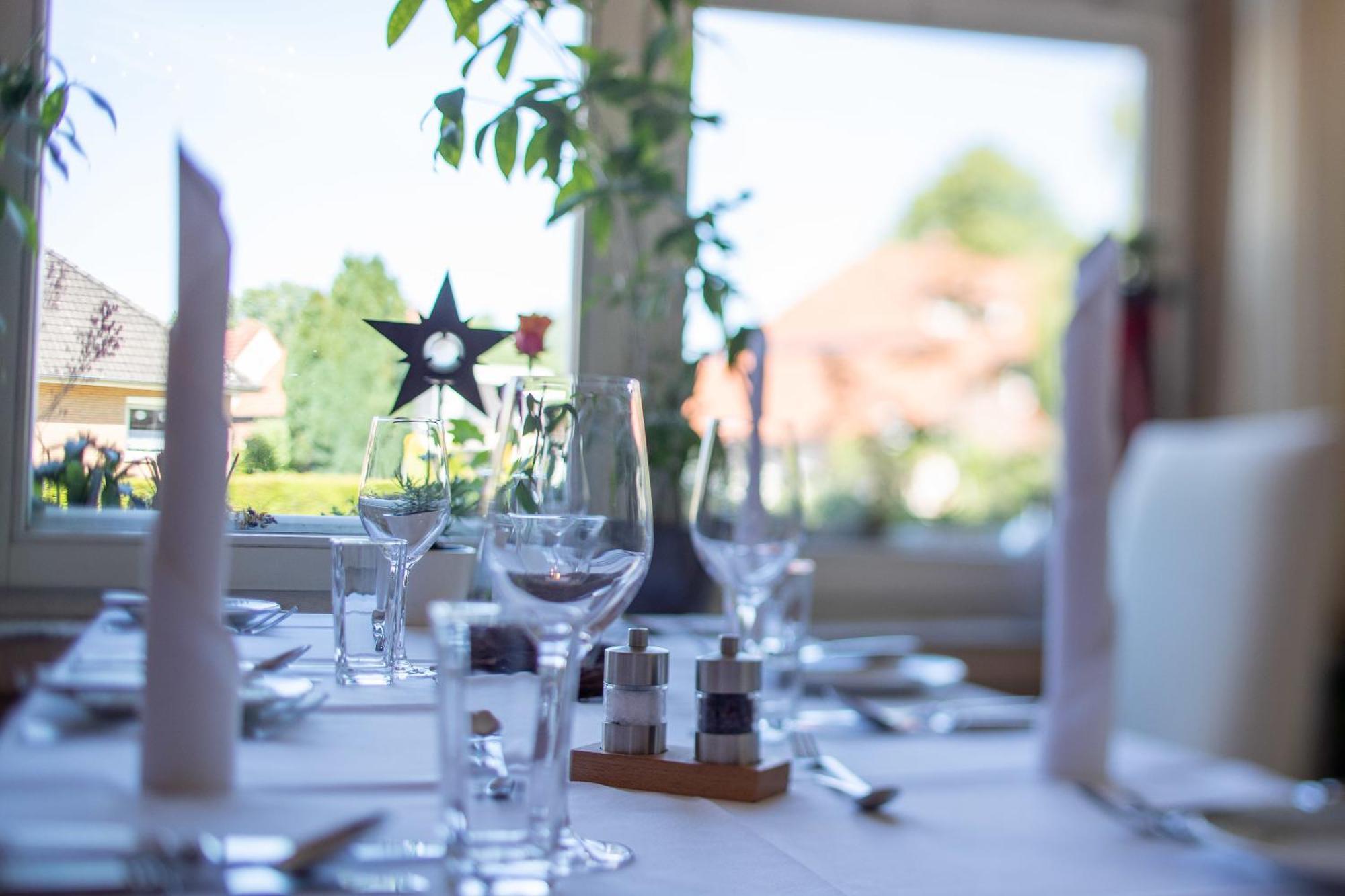 Hotel Im Schuetzenhof, Jever Exteriör bild