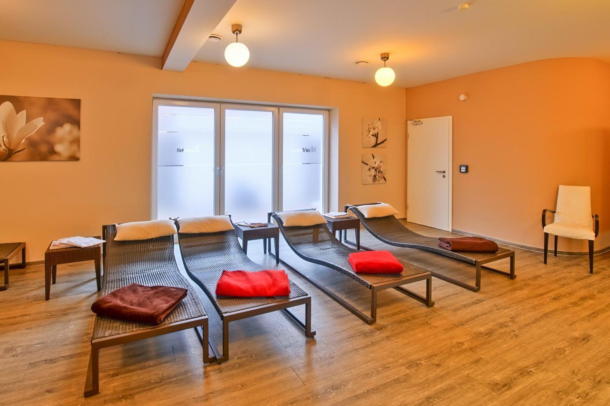 Hotel Im Schuetzenhof, Jever Exteriör bild