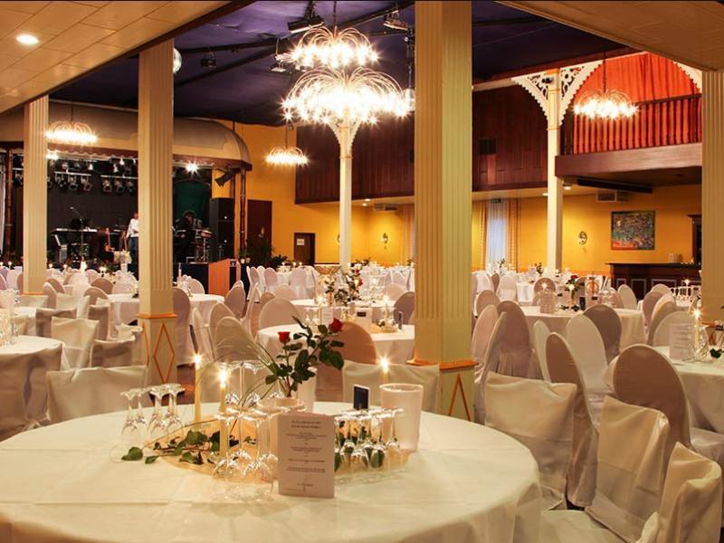Hotel Im Schuetzenhof, Jever Exteriör bild
