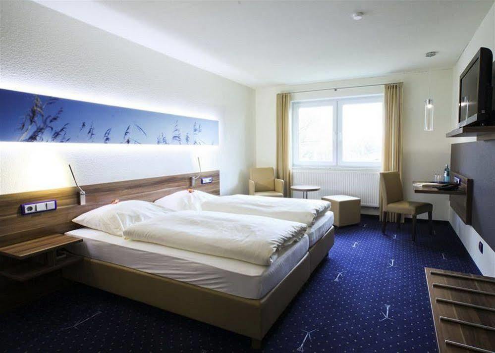 Hotel Im Schuetzenhof, Jever Exteriör bild